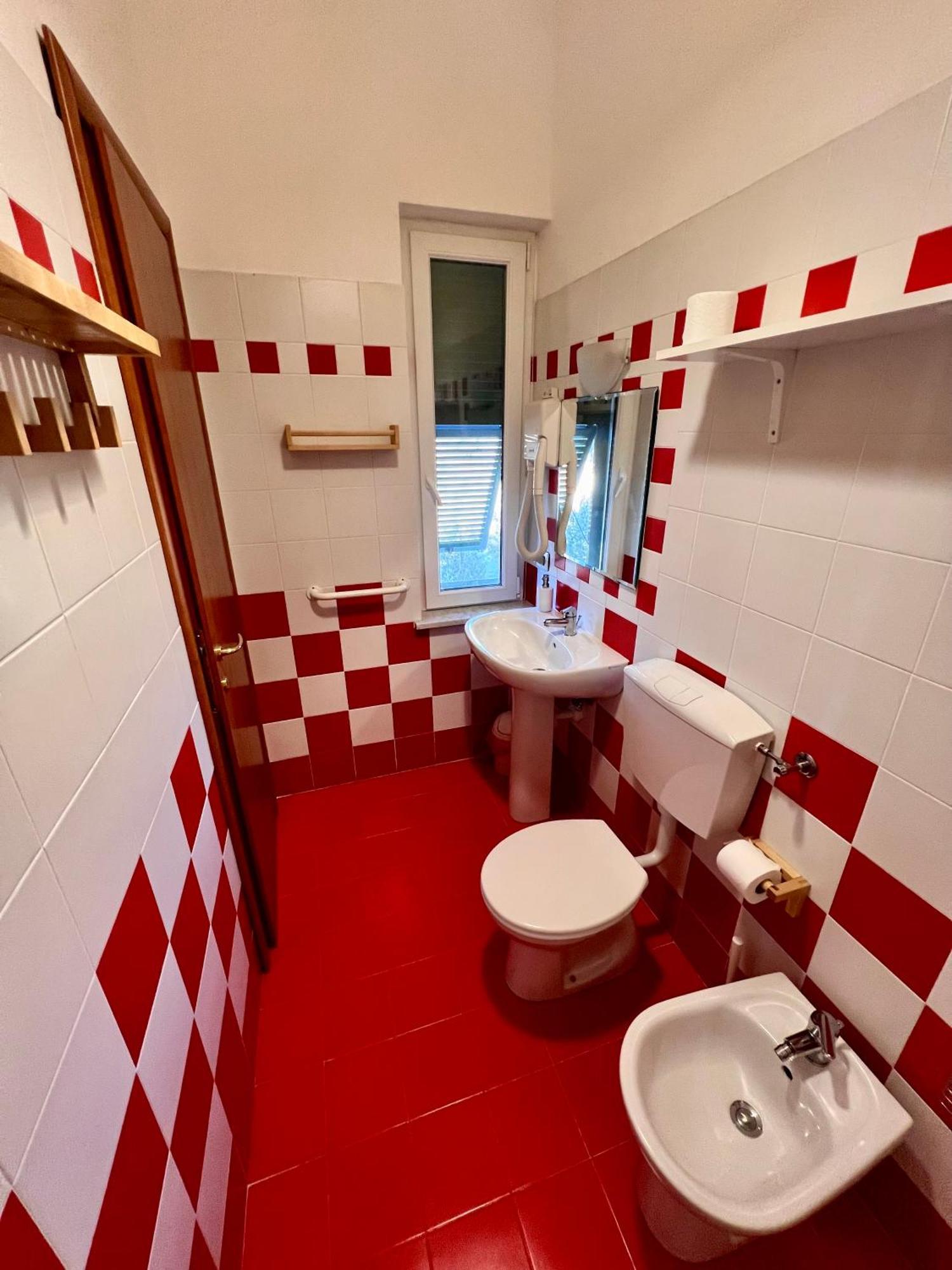 La Casa Rosa Hotel Borghetto di Vara Eksteriør billede